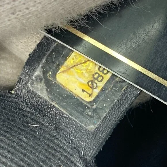 CHANEL Black Leather Logo Shoulder Bag - Picture 13 of 15